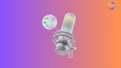 Como o HyperX QuadCast S se sai na captação de voz em ambientes acústicos ruins?